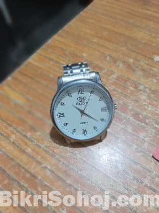 OLEVS FASHION WATCH ⌚